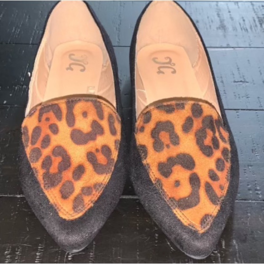 Excellent Preowned TG Shoes Size 6.5 very comfotable and cute. See all photos.